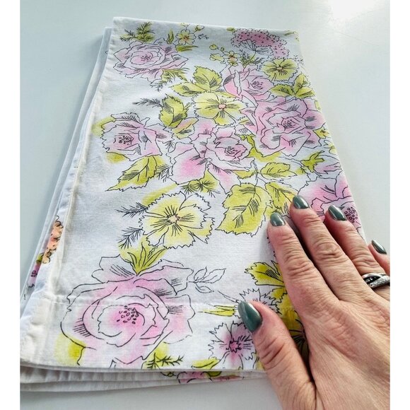 Vintage 70s pillowcase, pink yellow floral two sided, single pillow sham - Picture 5 of 8